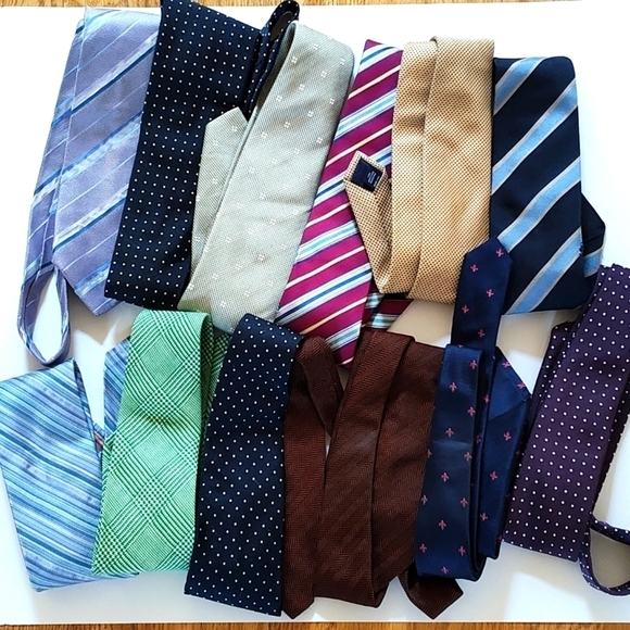 Lot of designer and unbranded silk ties in good to fair/poor condition - Picture 1 of 8